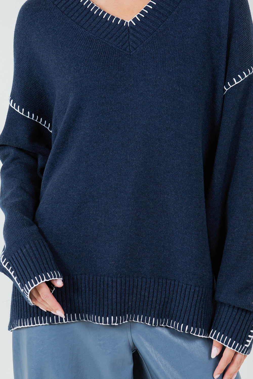 CONTRAST BLANKET STITCH DETAILED SWEATER - NAVY