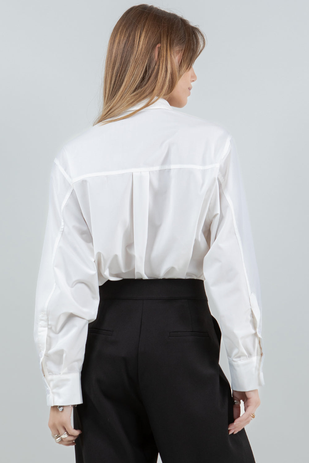 DRAMATIC LONG COLLARED POPLIN BUTTON DOWN SHIRT - WHITE