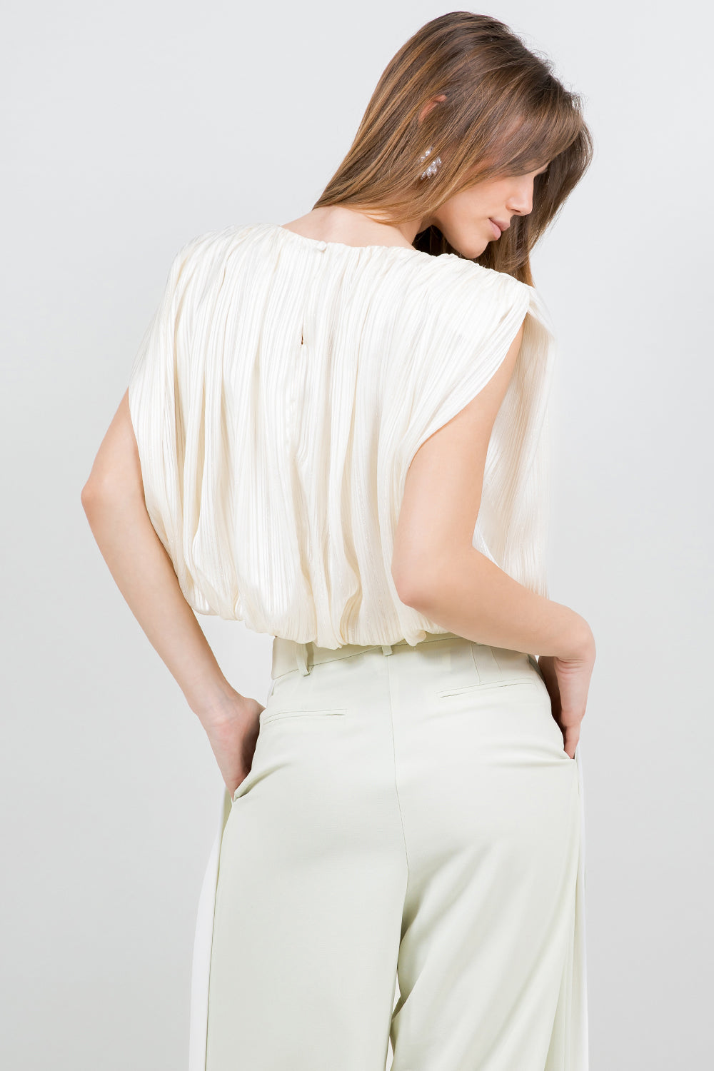 LUREX SATIN WOVEN BUBBLE TOP WITH SHOULDER PADDING - CREAM