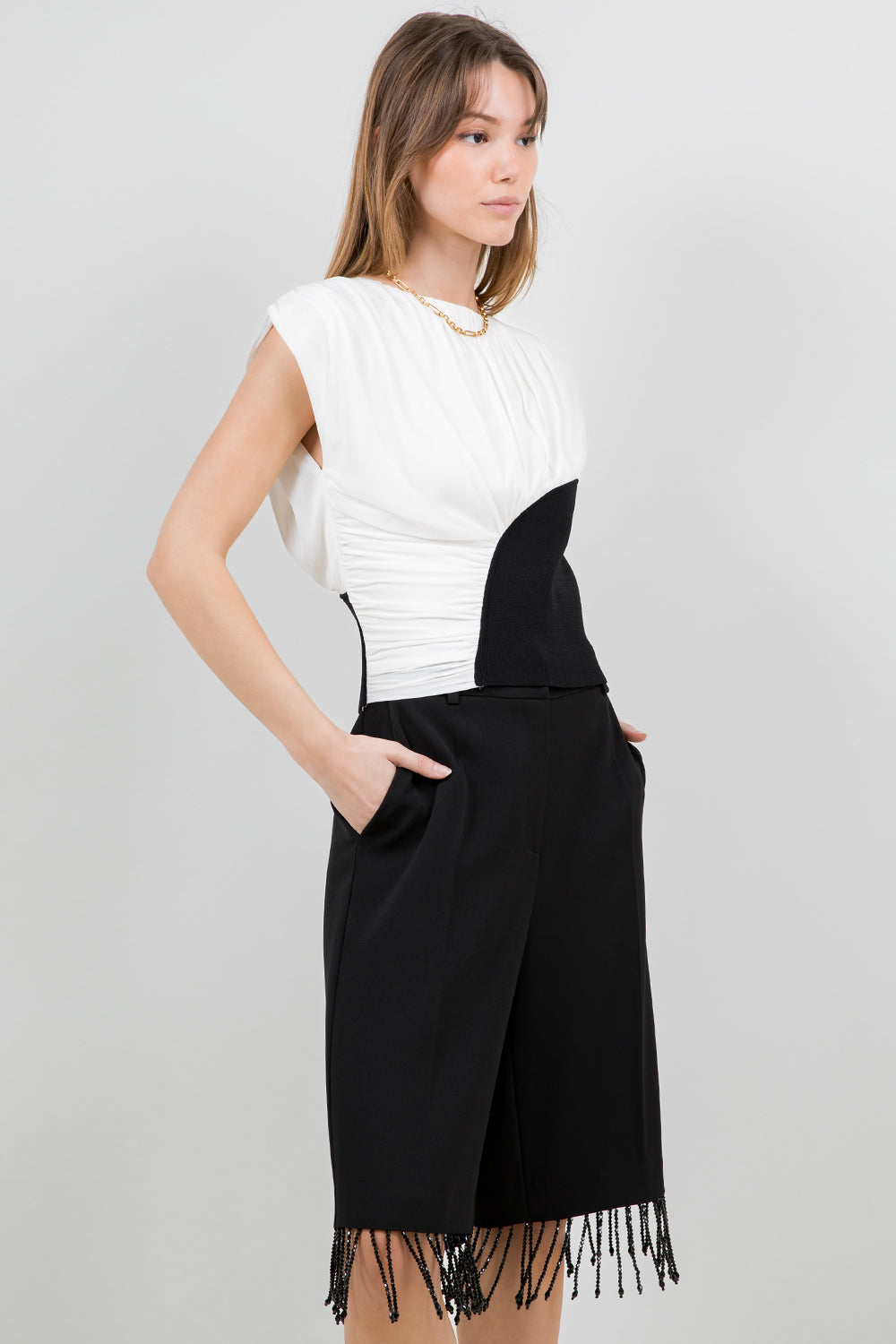 POWER MESH + KNITTED COMBO TOP W SHOULDER PADS - WHITE/BLACK