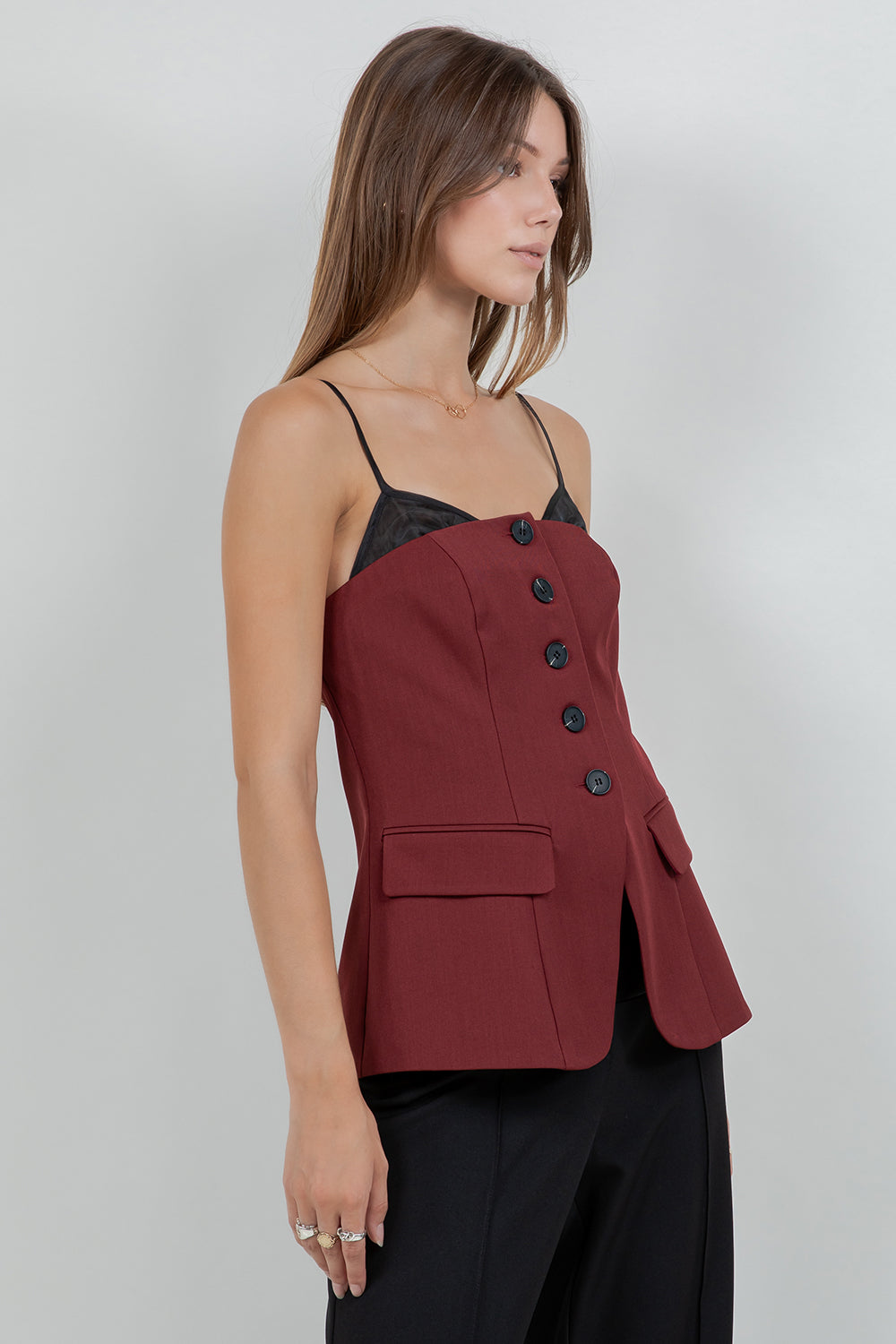 CONTRAST + SOFT WOVEN COMBO BUTTON DOWN VEST TOP - BURGUNDY/BLACK - Whiteroom+Cactus