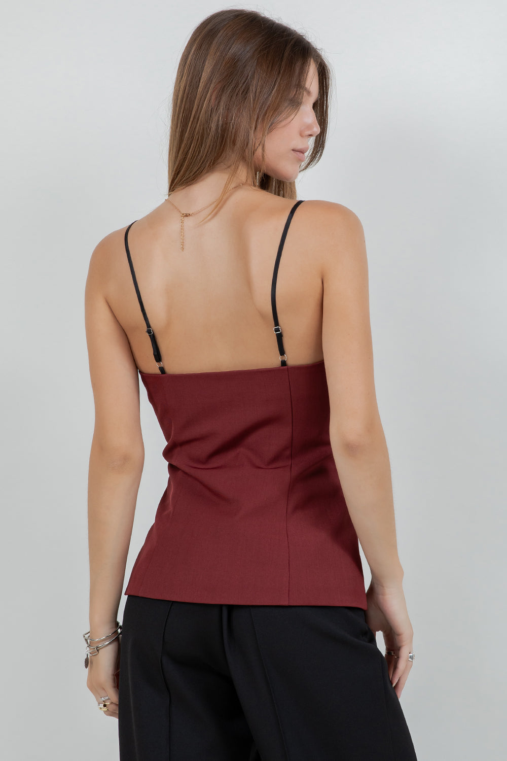 CONTRAST + SOFT WOVEN COMBO BUTTON DOWN VEST TOP - BURGUNDY/BLACK - Whiteroom+Cactus
