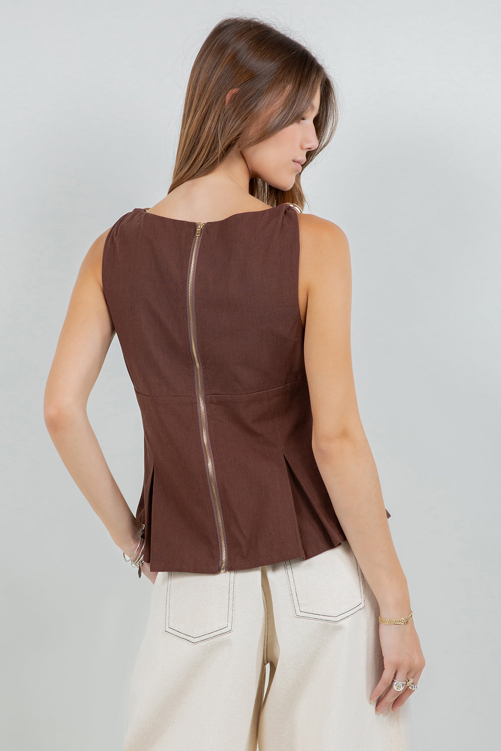 METALLIC ACCENT SOFT WOVEN SLEEVELESS BOUSE - BROWN - Whiteroom+Cactus