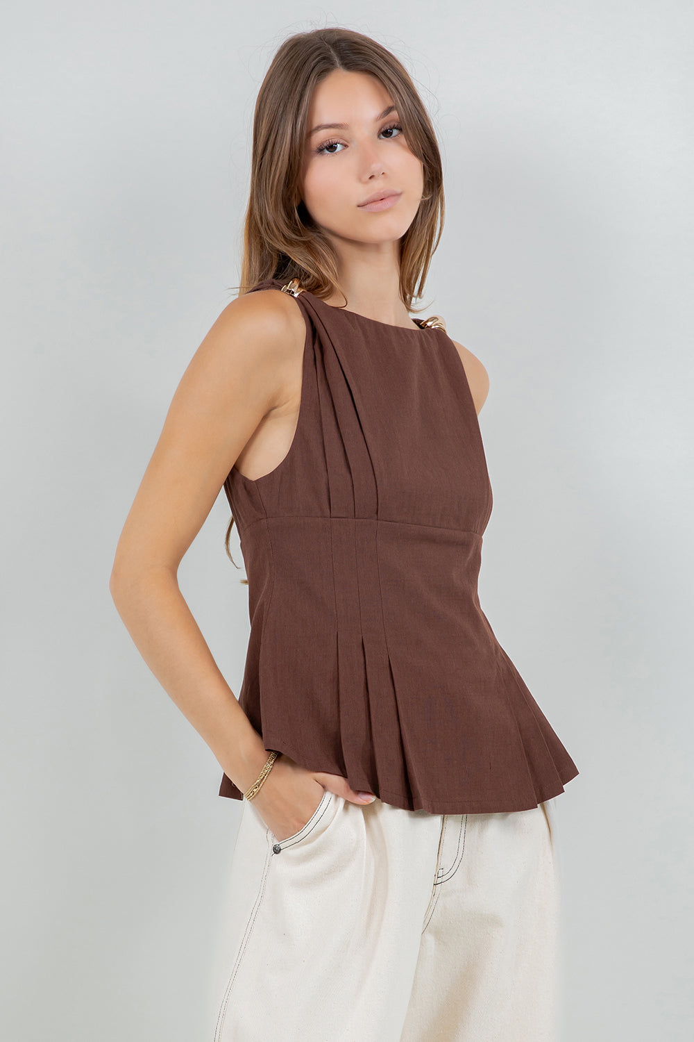METALLIC ACCENT SOFT WOVEN SLEEVELESS BOUSE - BROWN - Whiteroom+Cactus