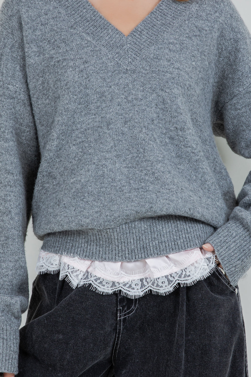 V-NECK KNITDOWN SWEATER WITH BOTTOM CONTRAST LACE RUFFLE - GREY/PINK - Whiteroom+Cactus