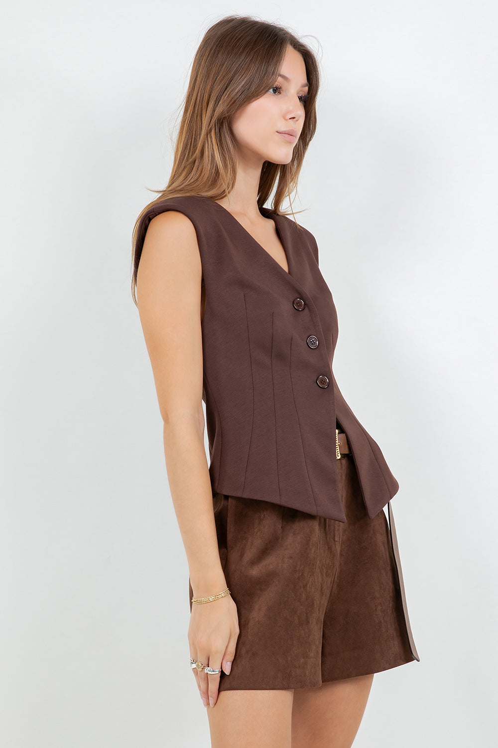 STRETCH PONTE KNIT FITTED BUTTON DOWN VEST - BROWN