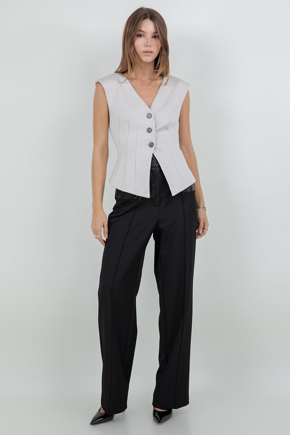 STRETCH PONTE KNIT FITTED BUTTON DOWN VEST - STONE