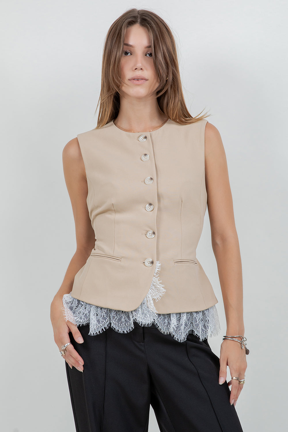 SOFT WOVEN STRUCTURED VEST WITH CONTRAST BOTTOM LACE - KHAKI