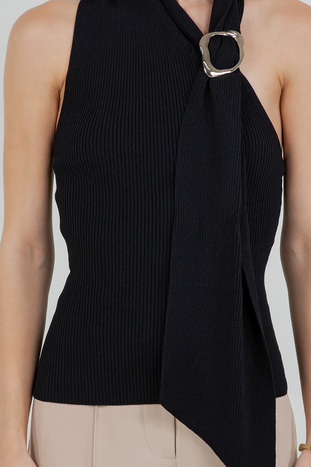 KNITTED ONE SHOULDER SCARF TOP - BLACK