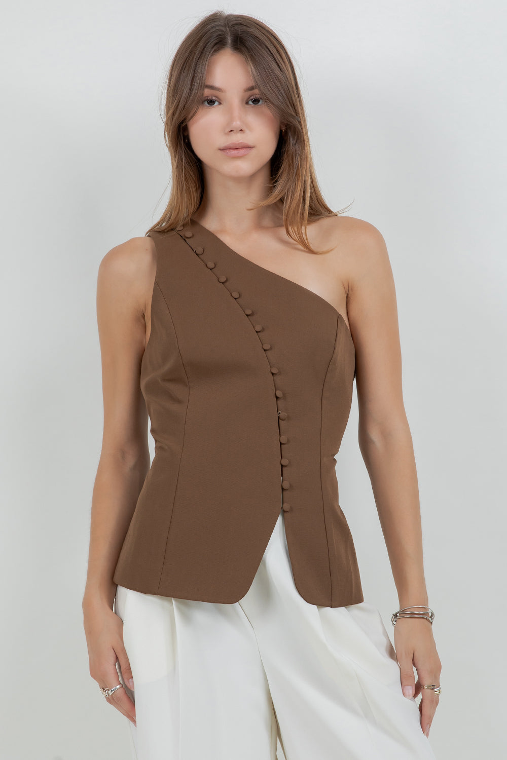 STRUCTURED WOVEN ASYMMETRICAL SLEEVELESS TOP WITH BUTTON ACCENT