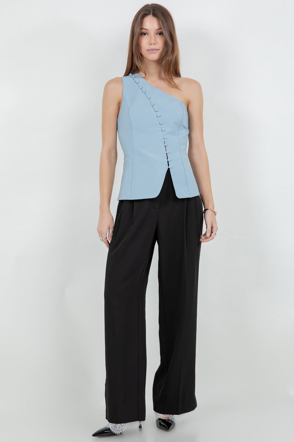 STRUCTURED WOVEN ASYMMETRICAL SLEEVELESS TOP WITH BUTTON ACCENT