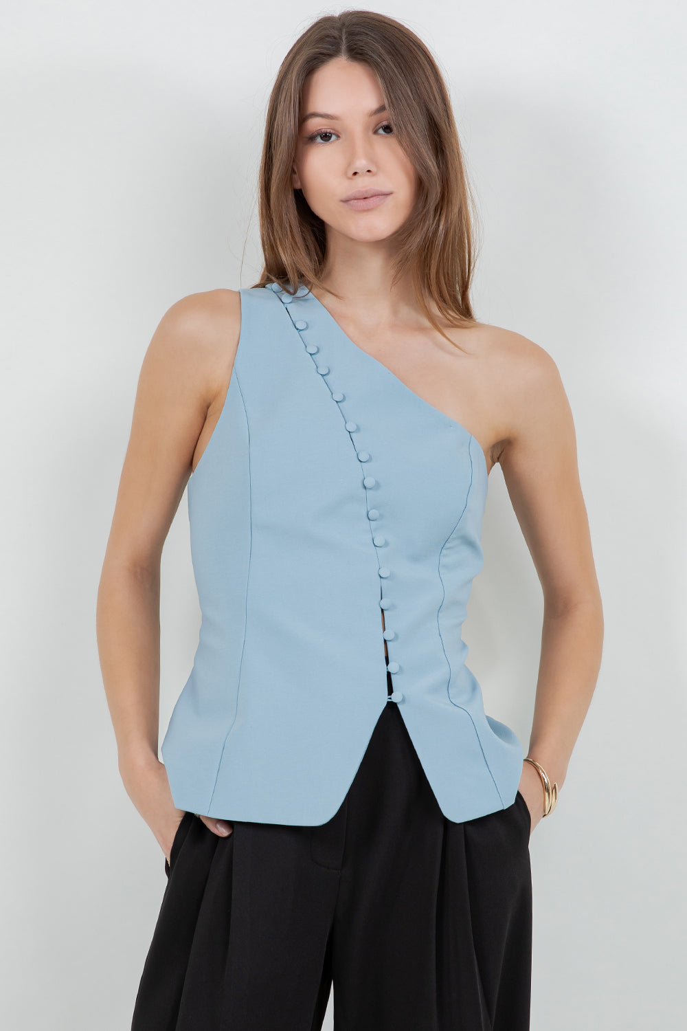 STRUCTURED WOVEN ASYMMETRICAL SLEEVELESS TOP WITH BUTTON ACCENT