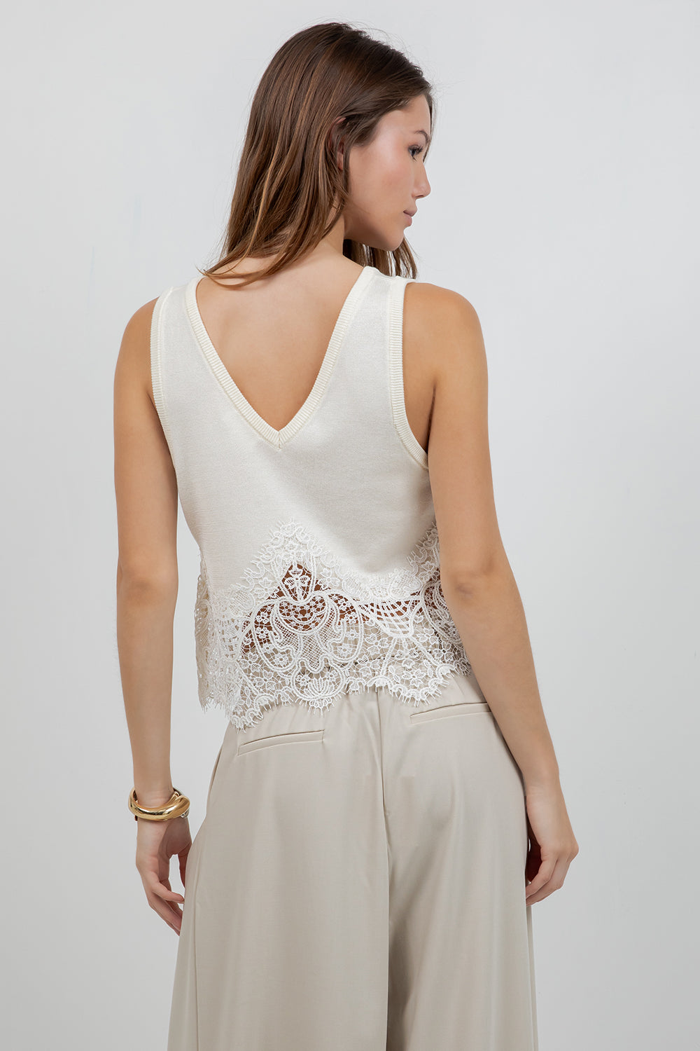 KNITTED SWEATER WITH LACE EDGE DETAILING