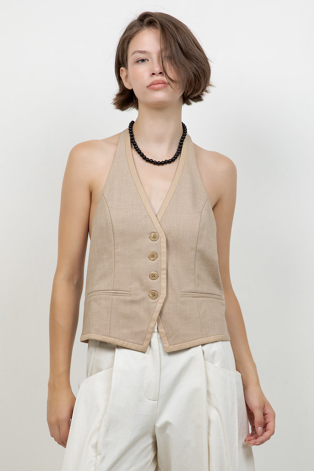 WOVEN BUTTON DOWN VEST WITH CONTRAST NECK TIE