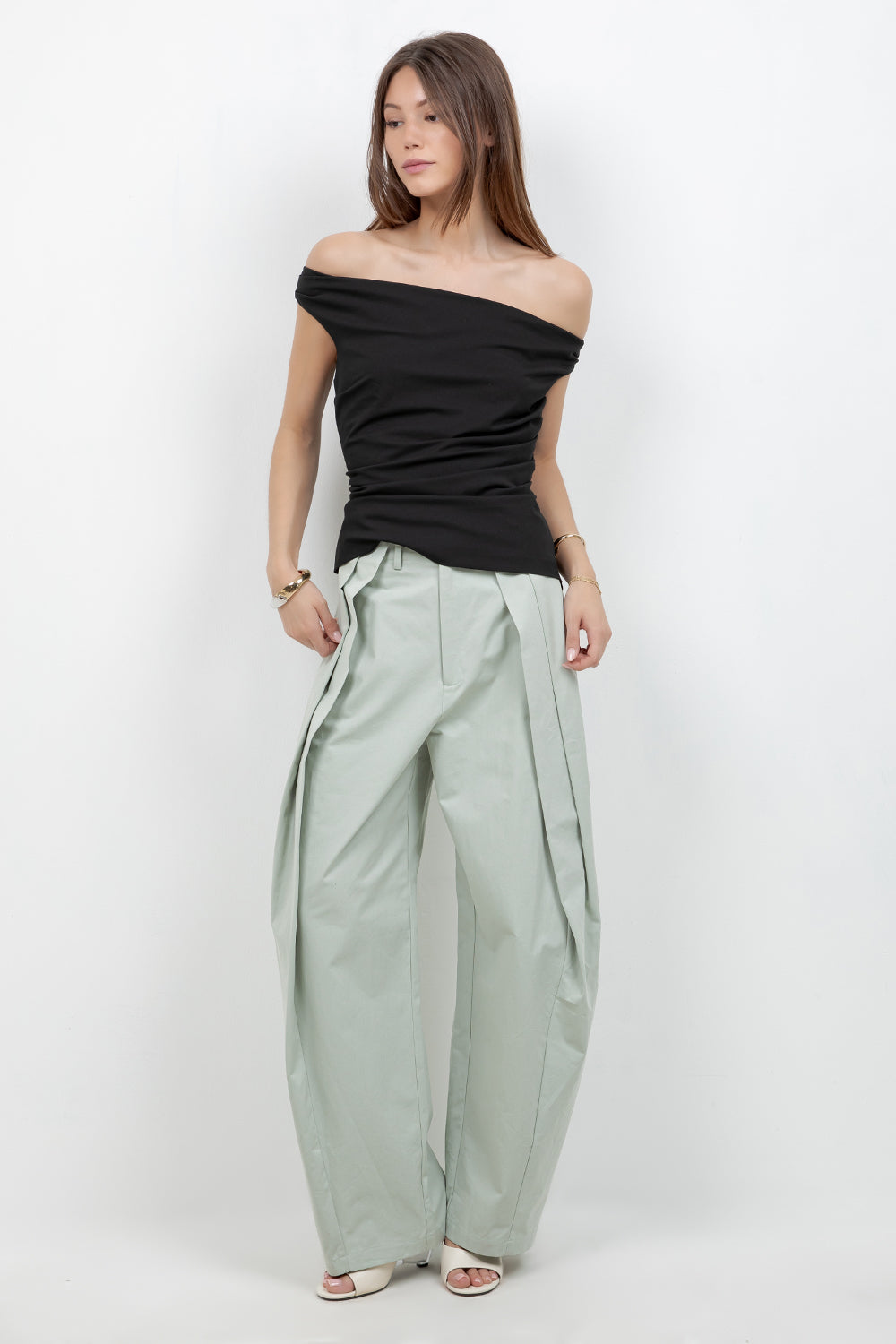 MULTI PLEAT DETAIL SLIGHT BARREL COTTON TROUSERS
