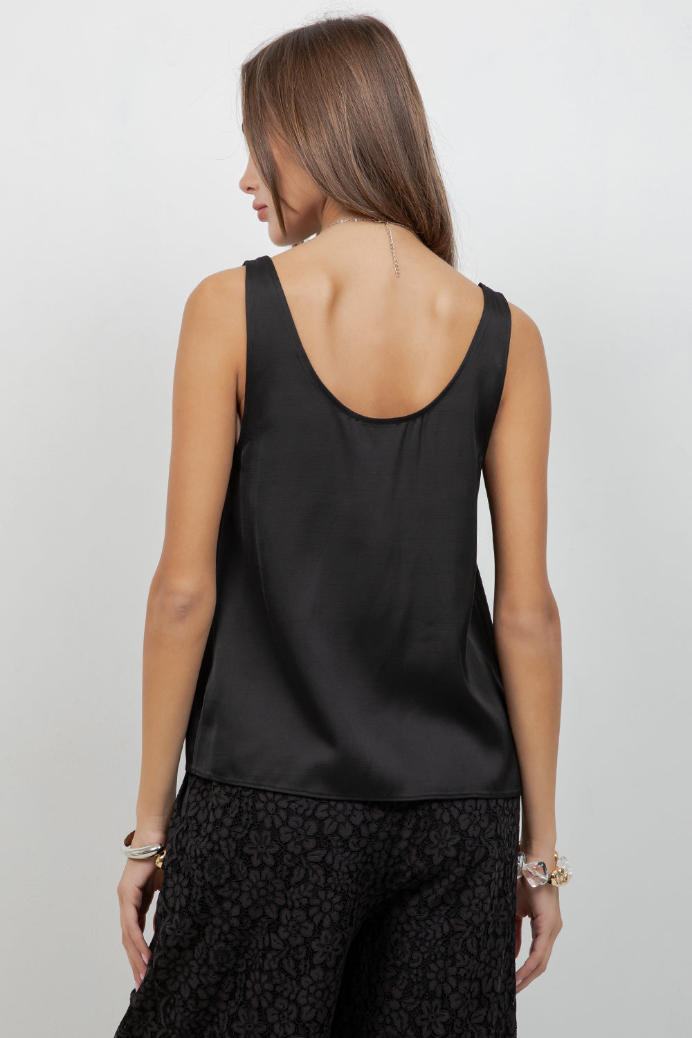 SLEEVLESS SATIN TANK TOP