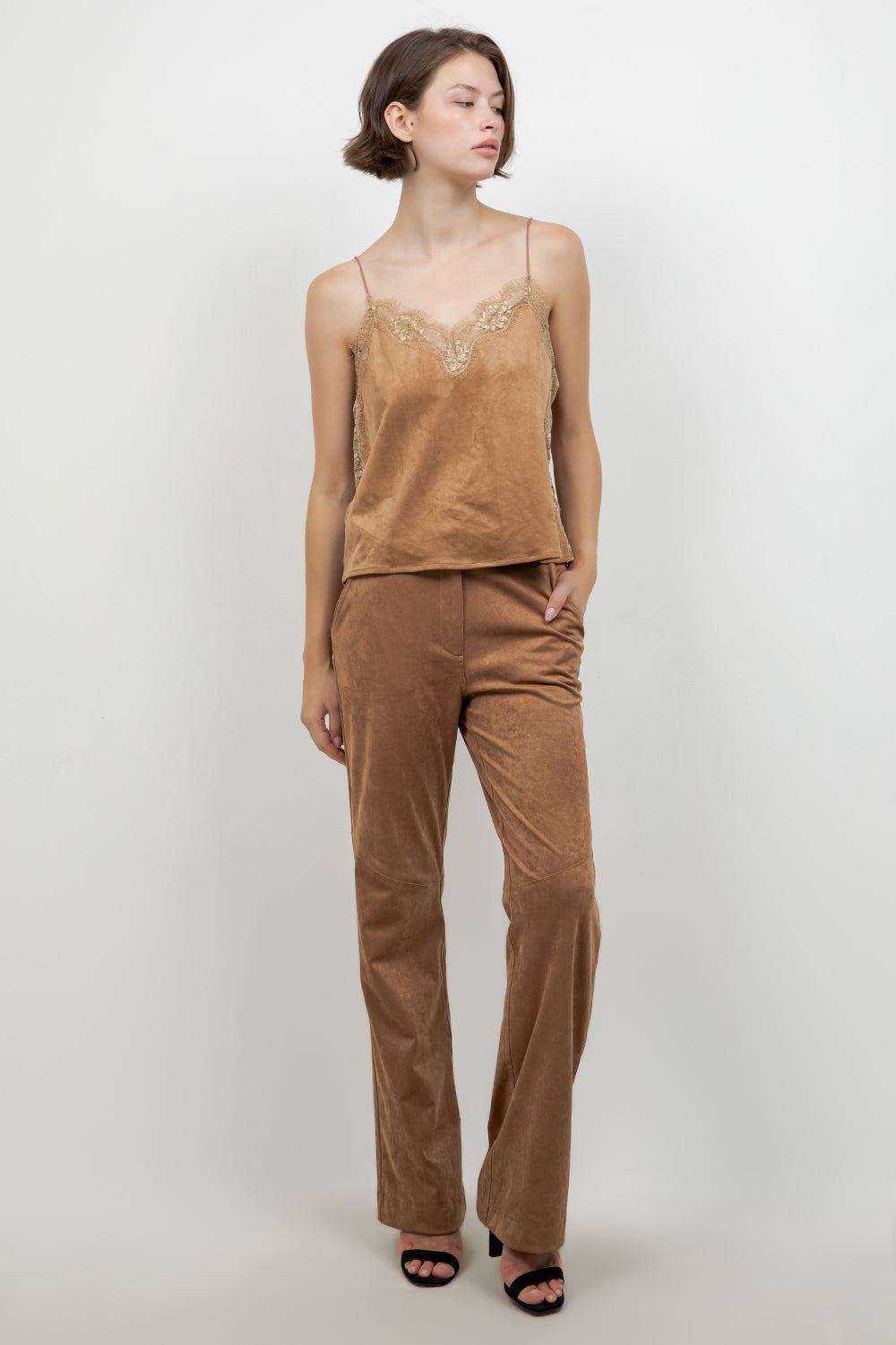 LACE EDGE ACCENT SUEDE SLEEVELESS TOP
