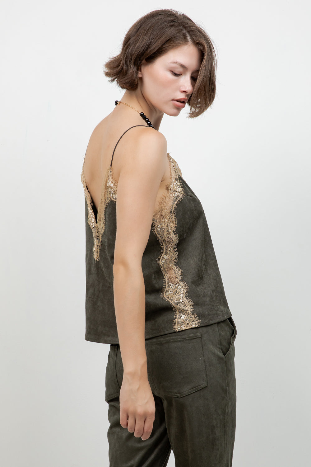 LACE EDGE ACCENT SUEDE SLEEVELESS TOP