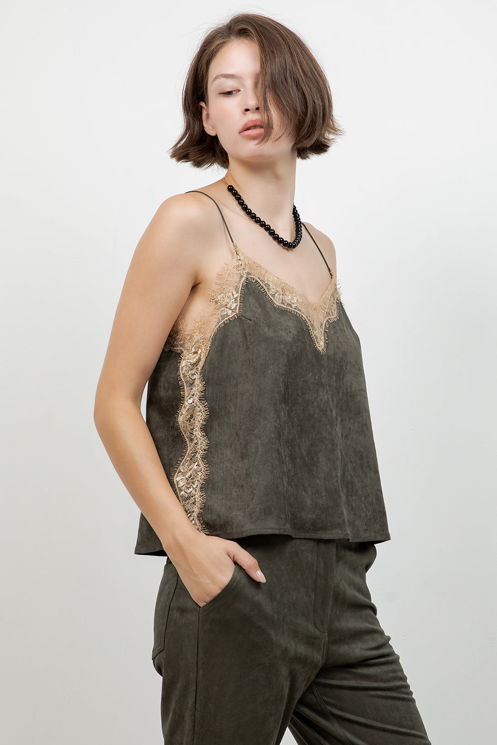 LACE EDGE ACCENT SUEDE SLEEVELESS TOP