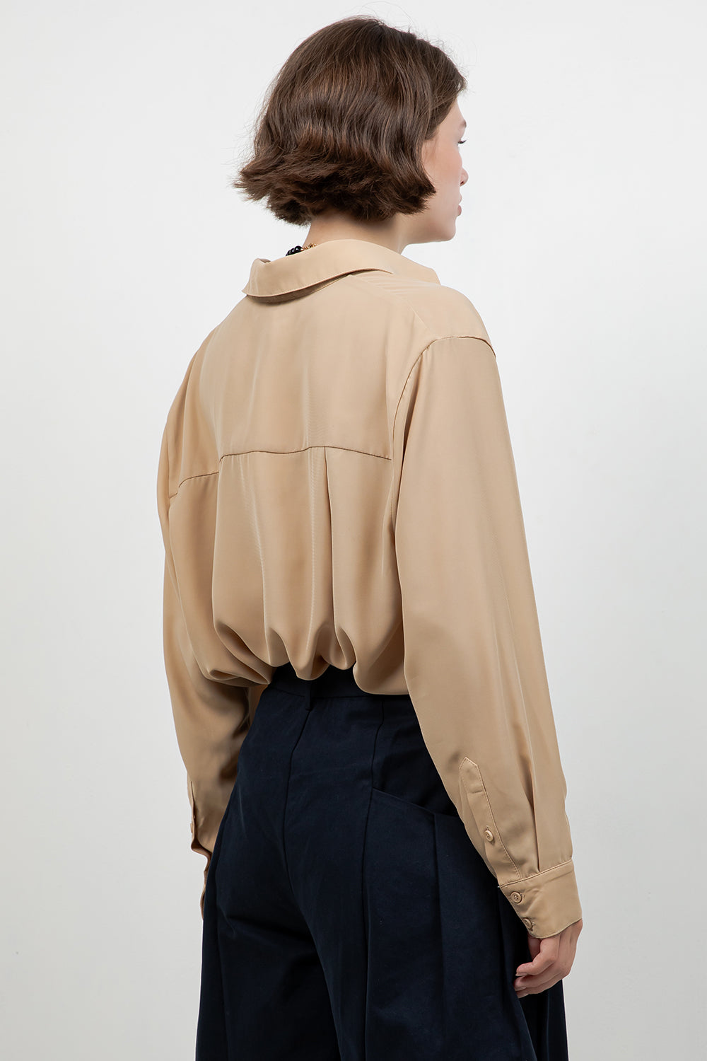 SOFT BUTTON DOWN WOVEN BLOUSE